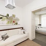 Adele Boutique Ξενοδοχείο Πετς