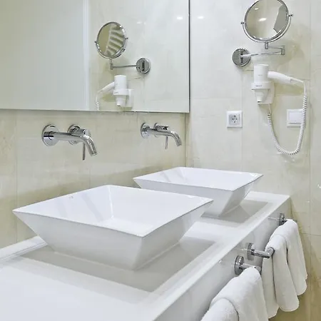 Adele Boutique 4* Pécs