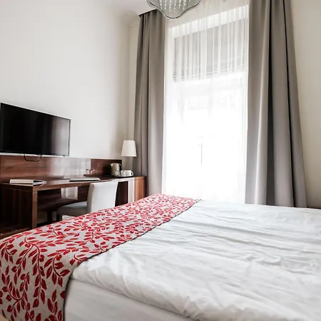 Adele Boutique 4* Pécs