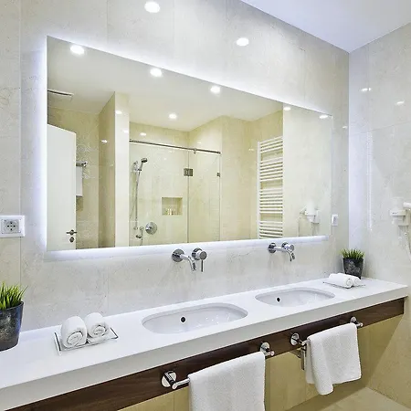 Adele Boutique 4* Pécs