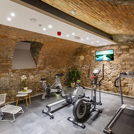 Adele Boutique Hotel