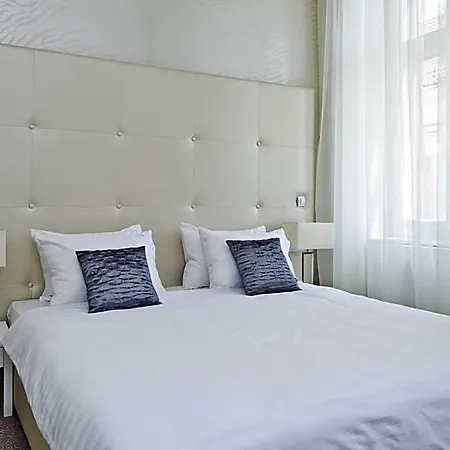 Hotel Adele Boutique 4*