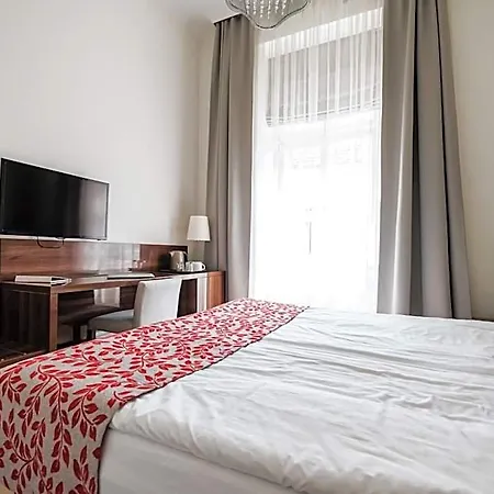 Adele Boutique Hotel 4*