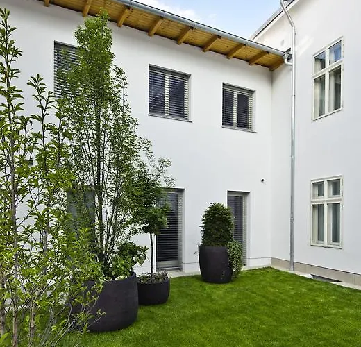 Adele Boutique 4* Πετς